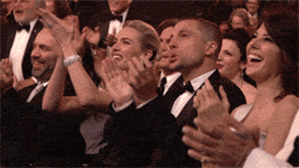cool-people-clapping-gif-animation-600
